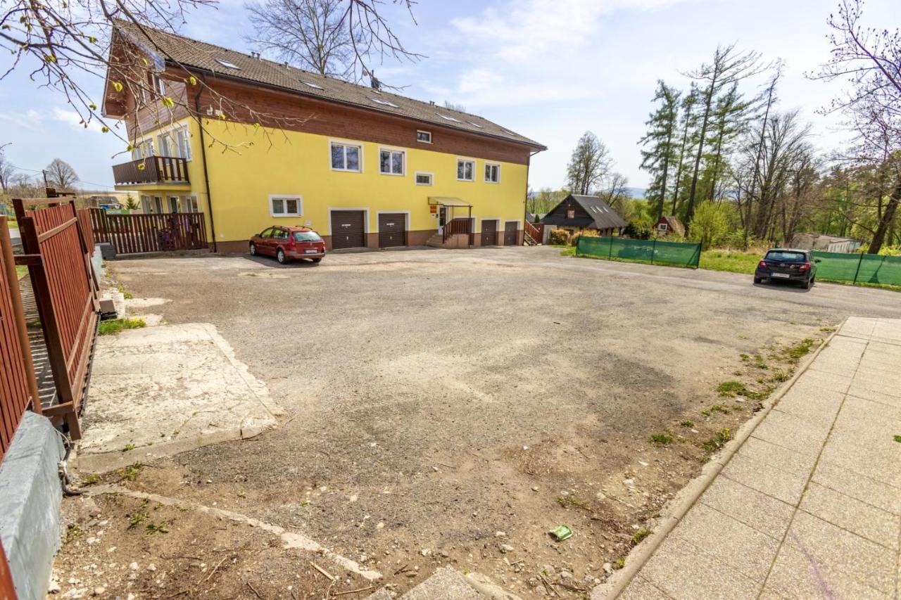 Apartman Theo Veľký Slavkov Eksteriør bilde
