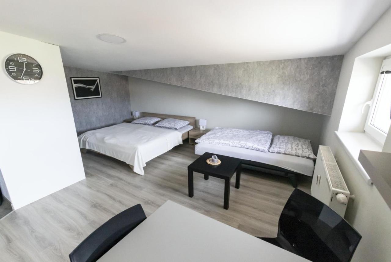 Apartman Theo Veľký Slavkov Eksteriør bilde