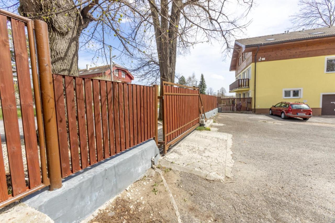 Apartman Theo Veľký Slavkov Eksteriør bilde
